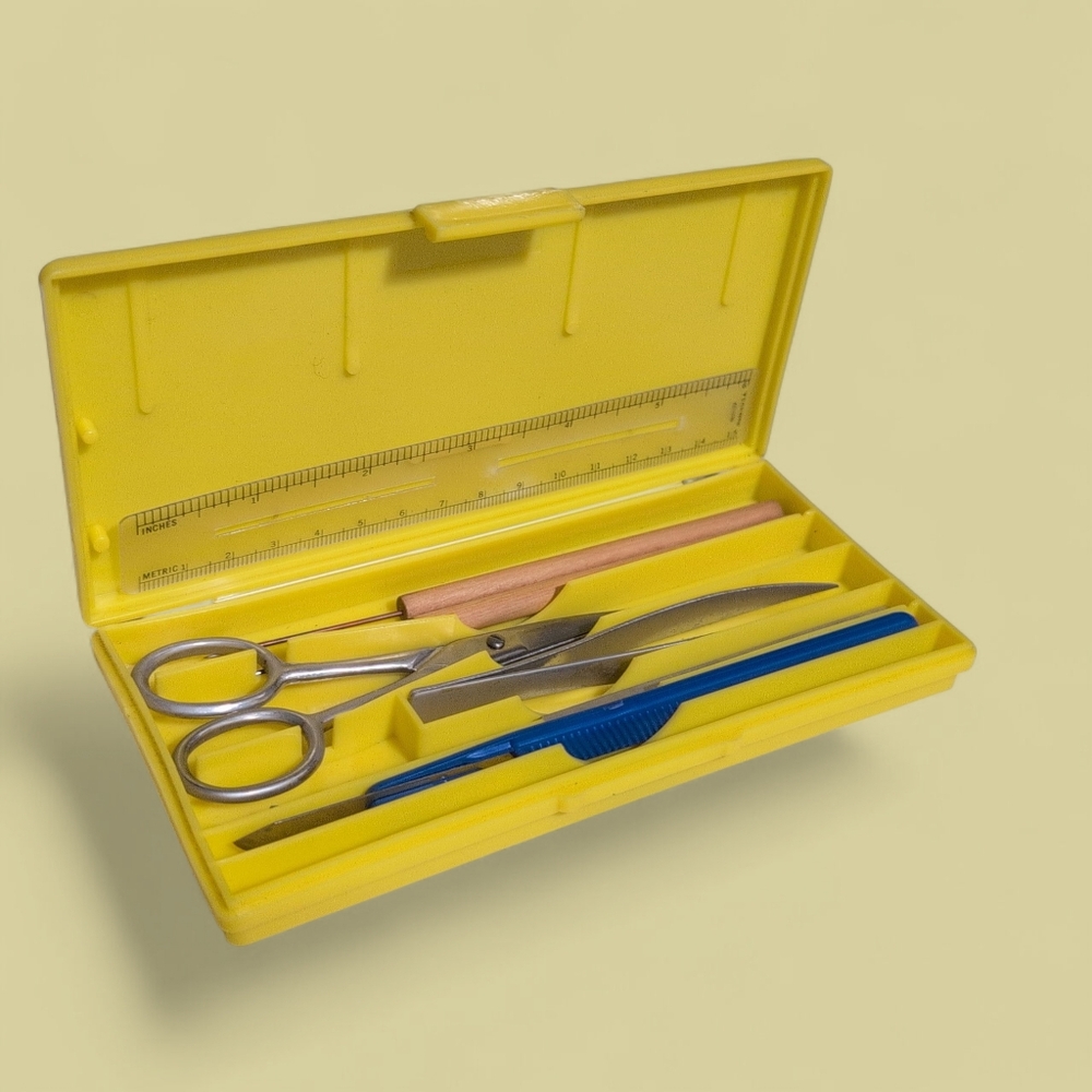 Vintage Carolina Student Dissecting Tools Instruments Set In Case